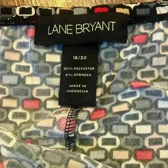 Lane Bryant skirt 18/20. Good condition. Elastic waist. Pretty pattern. - Picture 3 of 5